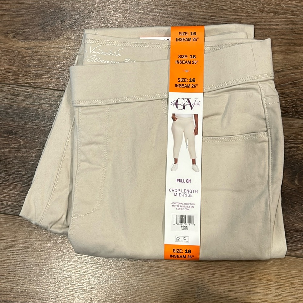 Gloria Vanderbilt crop length mid rise pants Size 16